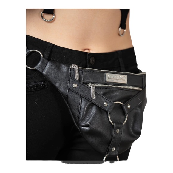 KILLSTAR UNCHAINED WAIST BAG BLACK NWT - Picture 4 of 6